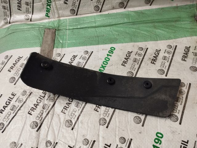 bontott AUDI A3 Jobb első Koptató