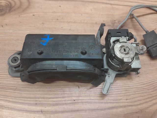 bontott AUDI A3 Jobb első Külső Kilincs