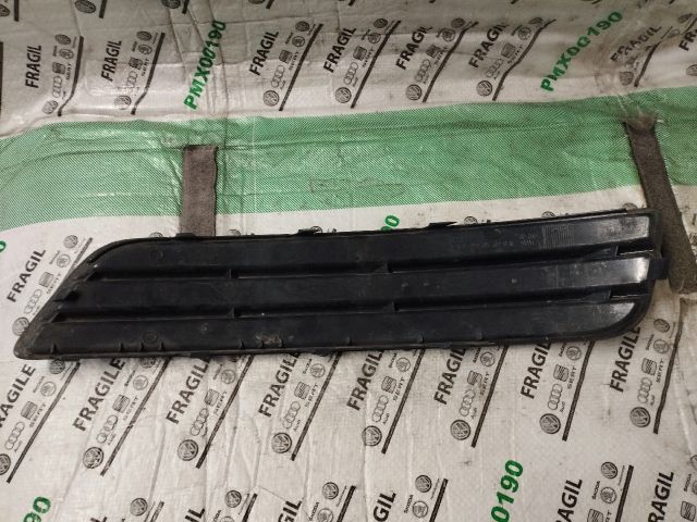 bontott AUDI A3 Jobb első Lökhárító Vakborítás