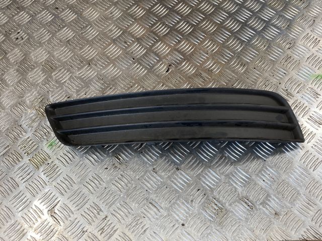 bontott AUDI A3 Jobb első Lökhárító Vakborítás