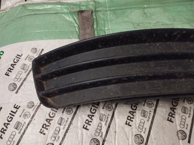 bontott AUDI A3 Jobb első Lökhárító Vakborítás