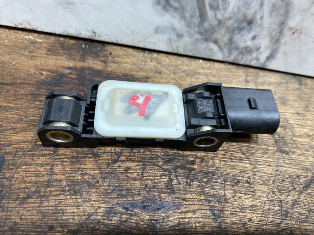 bontott AUDI A3 Jobb első Oldal Ütközés Érzékelő