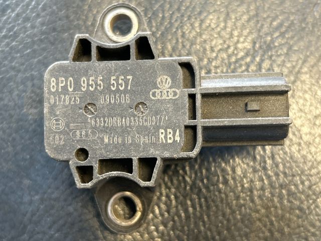 bontott AUDI A3 Jobb első Oldal Ütközés Érzékelő