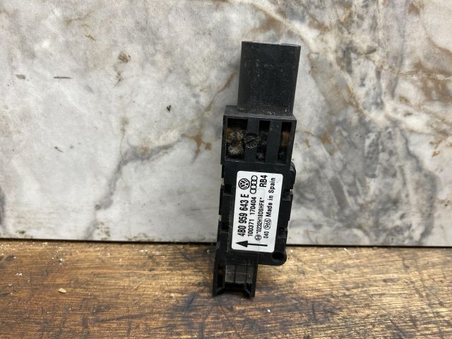 bontott AUDI A3 Jobb első Oldal Ütközés Érzékelő