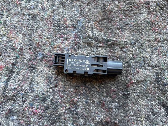 bontott AUDI A3 Jobb első Oldal Ütközés Érzékelő