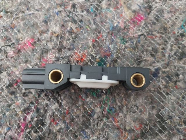 bontott AUDI A3 Jobb első Oldal Ütközés Érzékelő