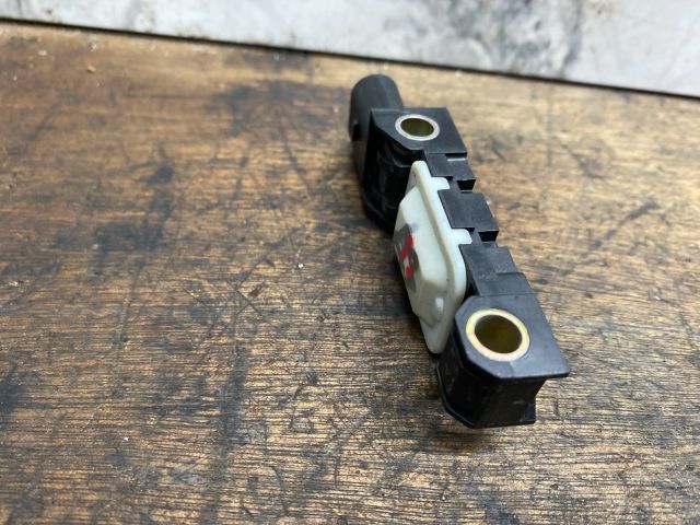 bontott AUDI A3 Jobb első Oldal Ütközés Érzékelő