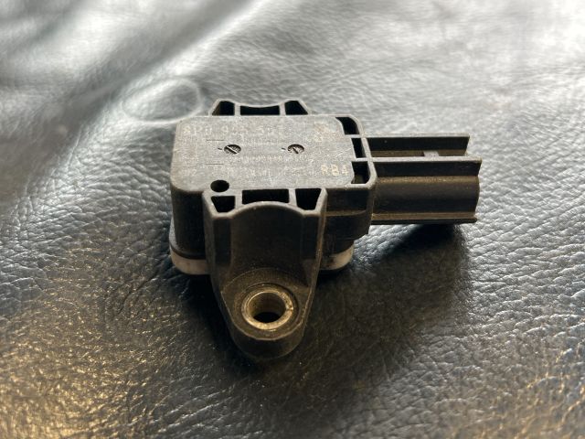 bontott AUDI A3 Jobb első Oldal Ütközés Érzékelő