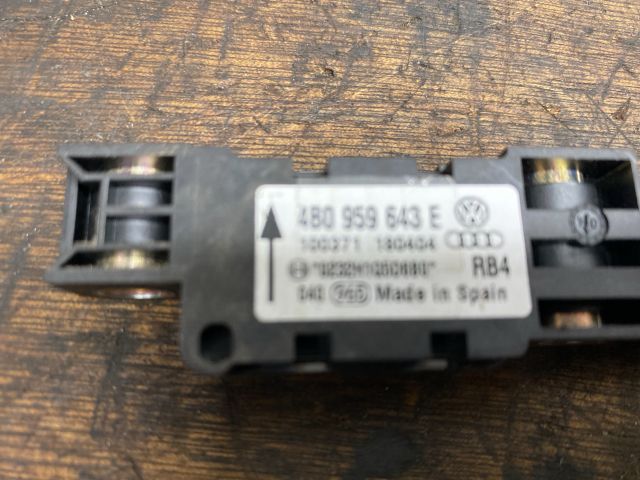 bontott AUDI A3 Jobb első Oldal Ütközés Érzékelő