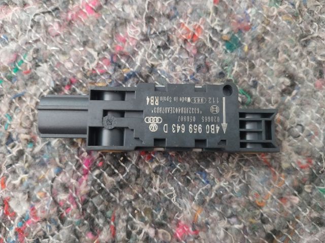 bontott AUDI A3 Jobb első Oldal Ütközés Érzékelő