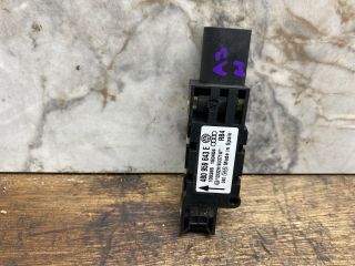 bontott AUDI A3 Jobb első Oldal Ütközés Érzékelő