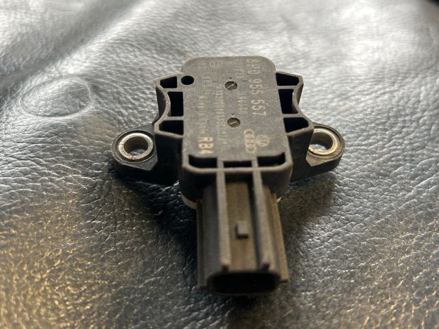 bontott AUDI A3 Jobb első Oldal Ütközés Érzékelő