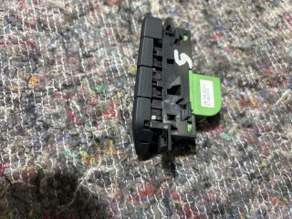 bontott AUDI A3 Jobb első Ülésállító Kapcsoló