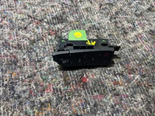 bontott AUDI A3 Jobb első Ülésállító Kapcsoló