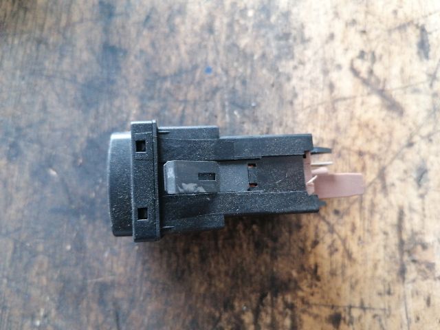 bontott AUDI A3 Jobb első Ülésfűtés Kapcsoló