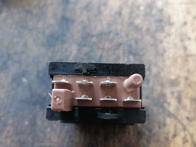 bontott AUDI A3 Jobb első Ülésfűtés Kapcsoló