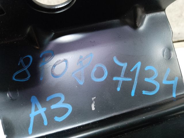 bontott AUDI A3 Jobb első Ütközéscsillapító