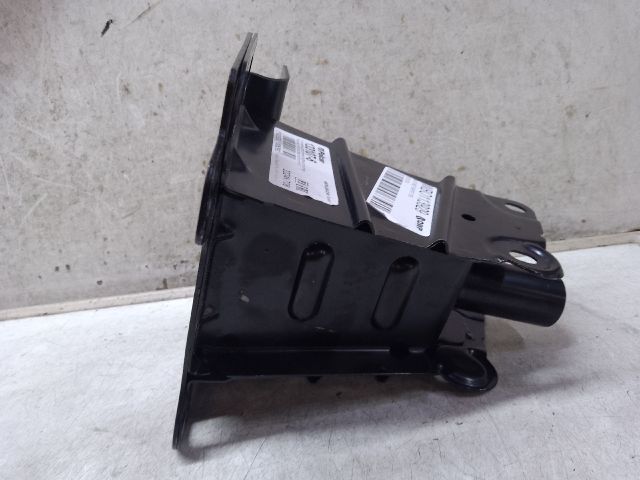 bontott AUDI A3 Jobb első Ütközéscsillapító