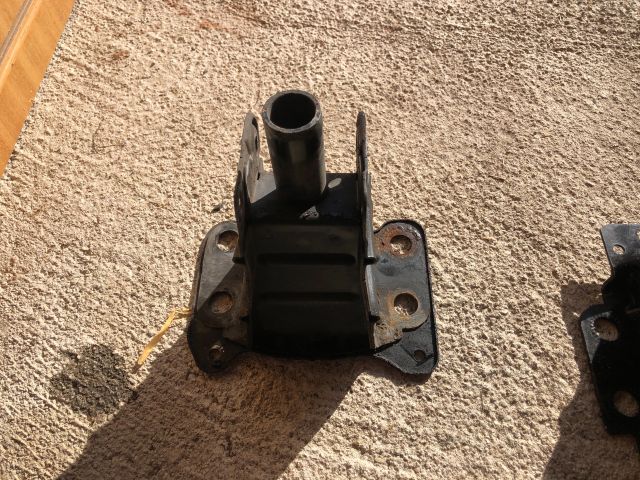 bontott AUDI A3 Jobb első Ütközéscsillapító