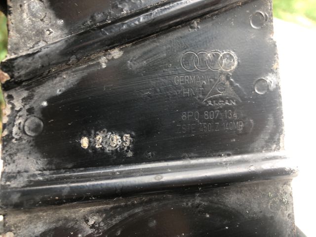 bontott AUDI A3 Jobb első Ütközéscsillapító