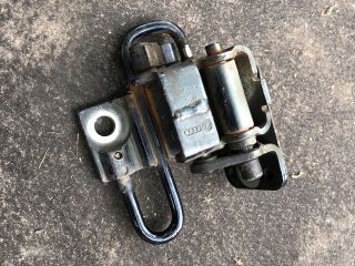 bontott AUDI A3 Jobb első Zsanér