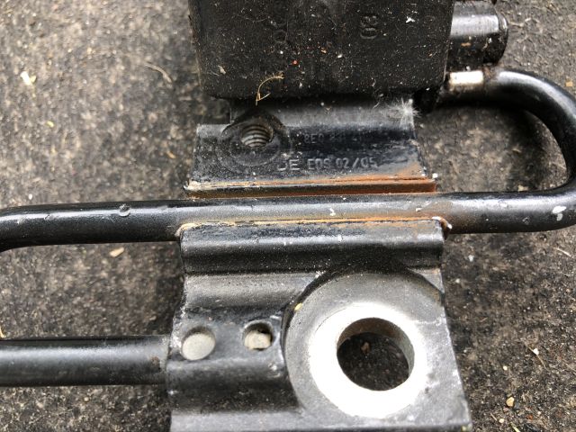 bontott AUDI A3 Jobb első Zsanér