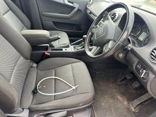 bontott AUDI A3 Jobb Fejlégzsák