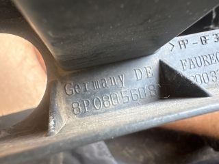 bontott AUDI A3 Jobb Fényszóró Tartó