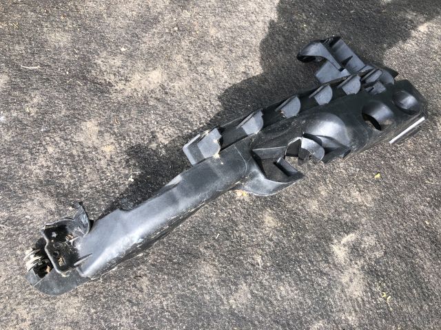 bontott AUDI A3 Jobb Fényszóró Tartó