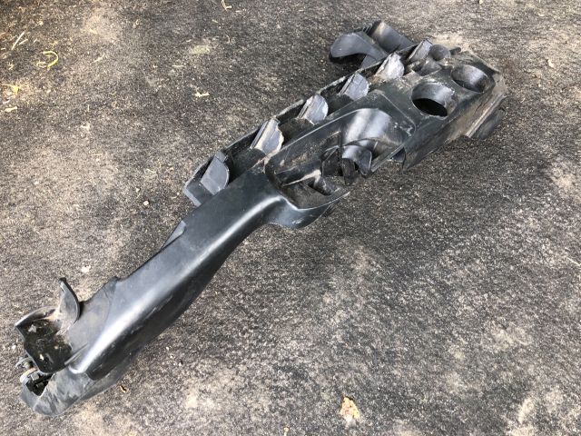 bontott AUDI A3 Jobb Fényszóró Tartó