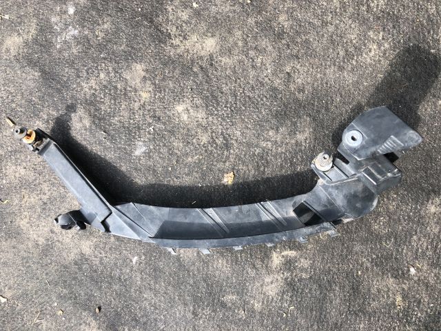 bontott AUDI A3 Jobb Fényszóró Tartó