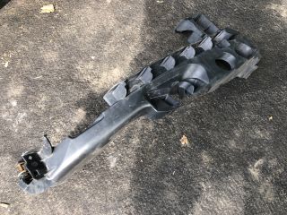 bontott AUDI A3 Jobb Fényszóró Tartó