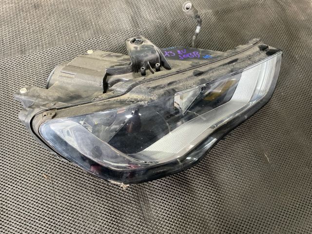 bontott AUDI A3 Jobb Fényszóró