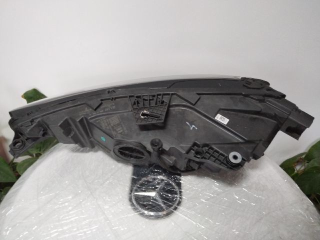 bontott AUDI A3 Jobb Fényszóró