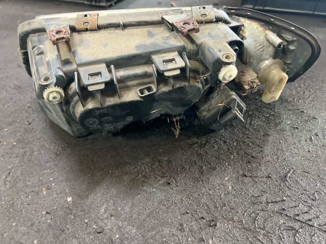 bontott AUDI A3 Jobb Fényszóró