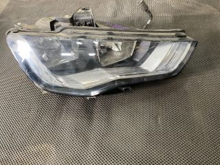 bontott AUDI A3 Jobb Fényszóró