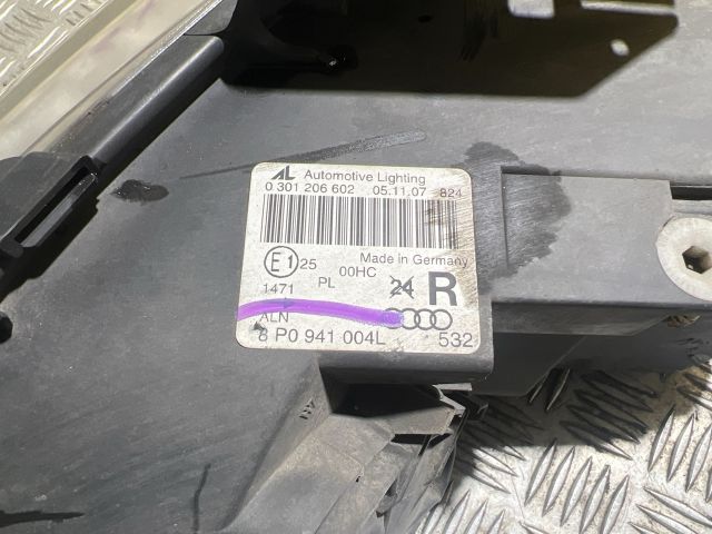 bontott AUDI A3 Jobb Fényszóró