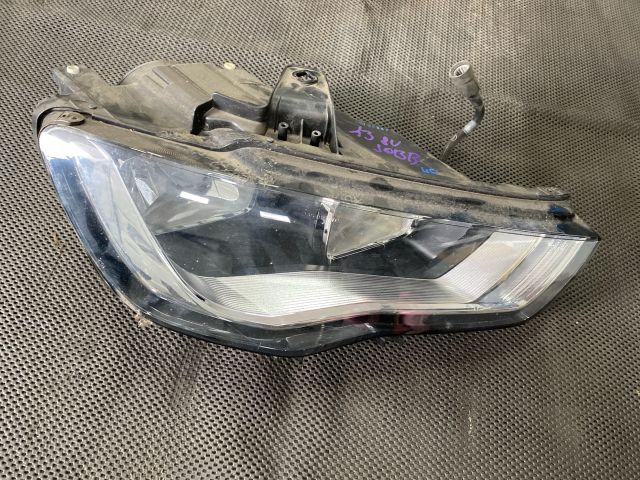 bontott AUDI A3 Jobb Fényszóró