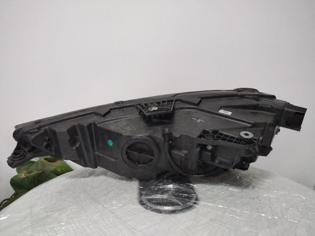 bontott AUDI A3 Jobb Fényszóró