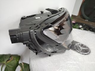 bontott AUDI A3 Jobb Fényszóró