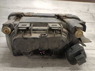 bontott AUDI A3 Jobb Fényszóró