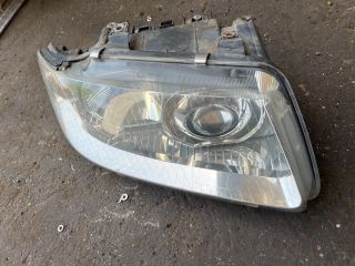 bontott AUDI A3 Jobb Fényszóró