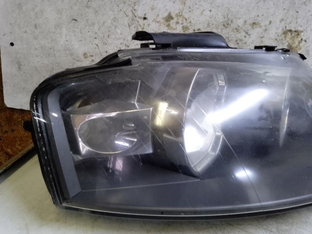 bontott AUDI A3 Jobb Fényszóró