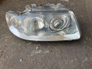 bontott AUDI A3 Jobb Fényszóró