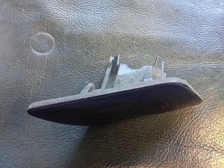 bontott AUDI A3 Jobb Fényszórómosó Fedél