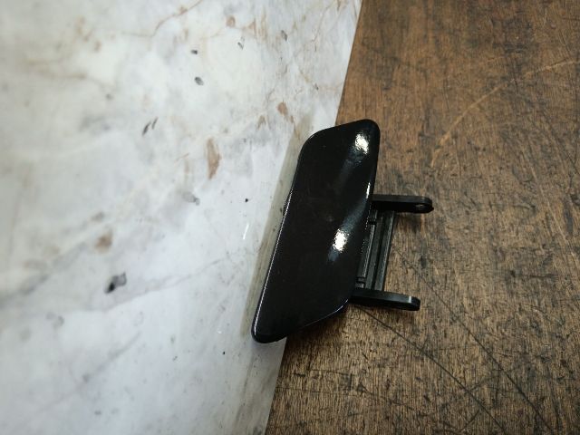 bontott AUDI A3 Jobb Fényszórómosó Fedél