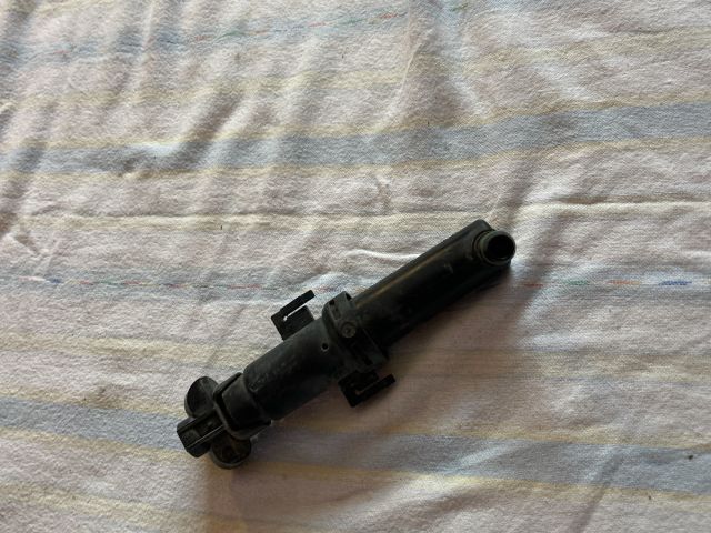 bontott AUDI A3 Jobb Fényszórómosó Fúvóka