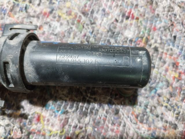 bontott AUDI A3 Jobb Fényszórómosó Fúvóka