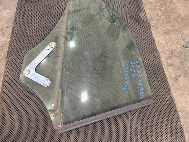 bontott AUDI A3 Jobb hátsó Ablak