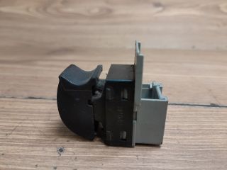 bontott AUDI A3 Jobb hátsó Ablakemelő Kapcsoló